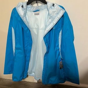 Womens Columbia Omni-Tech raincoat